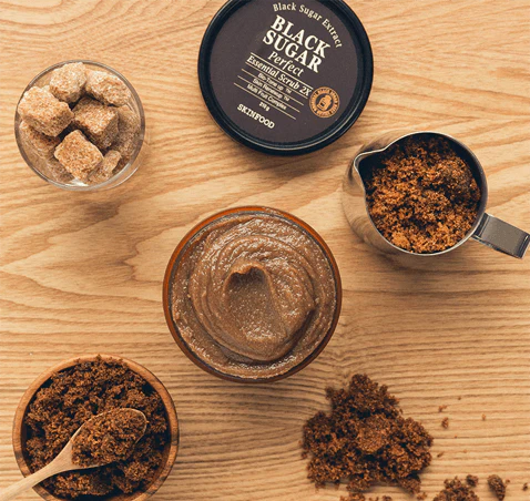 Skinfood Black Sugar Perfect Essential Scrub 2X