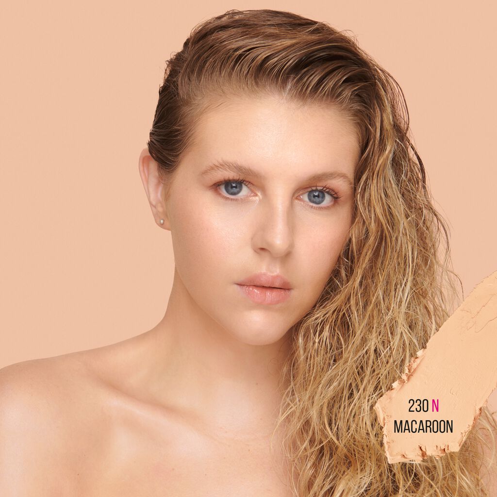 Huda Beauty #FauxFilter Skin Finish Buildable Coverage Foundation Stick