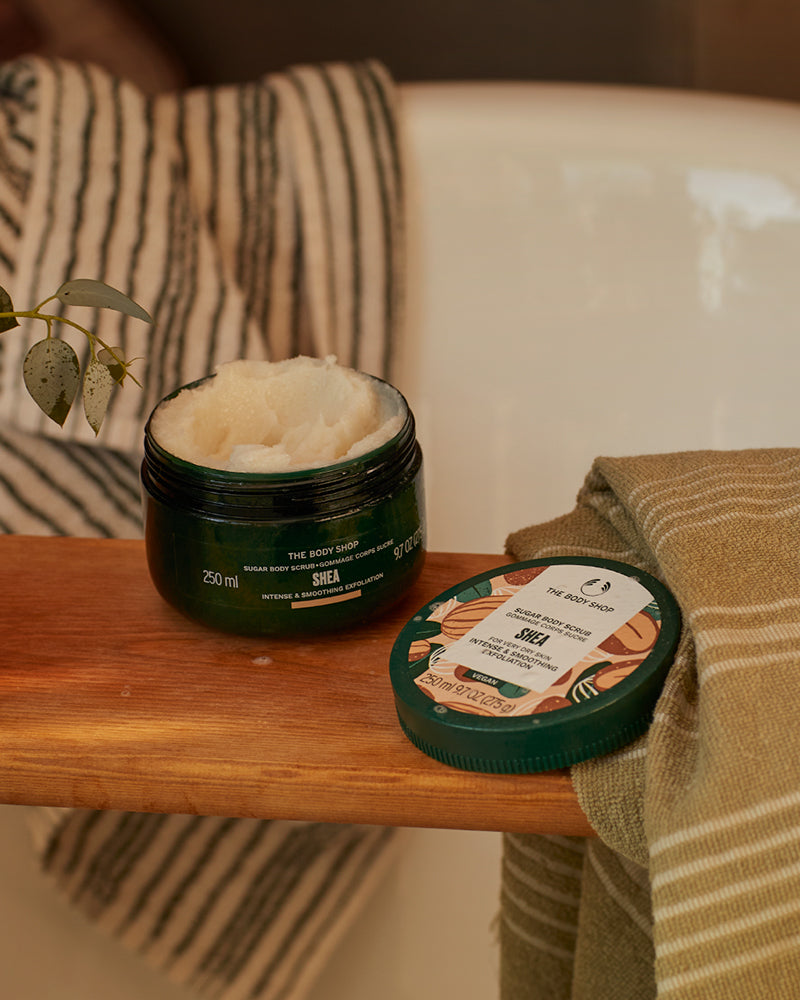 The Body Shop Sugar Body Scrub - Shea