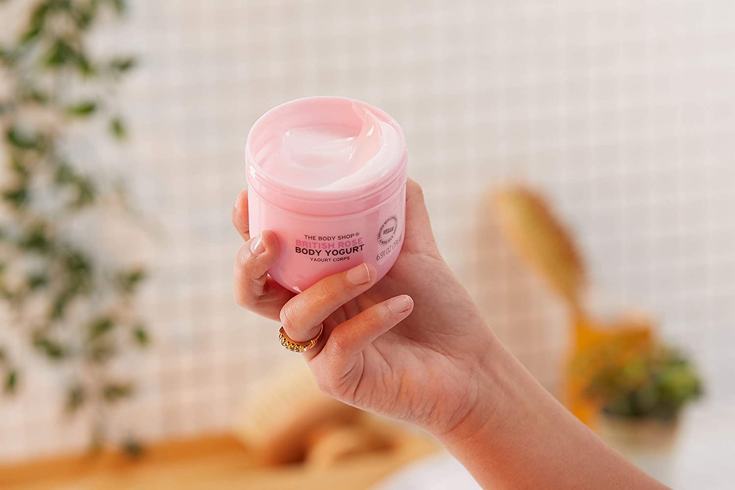 The Body Shop Body Yogurt - British Rose