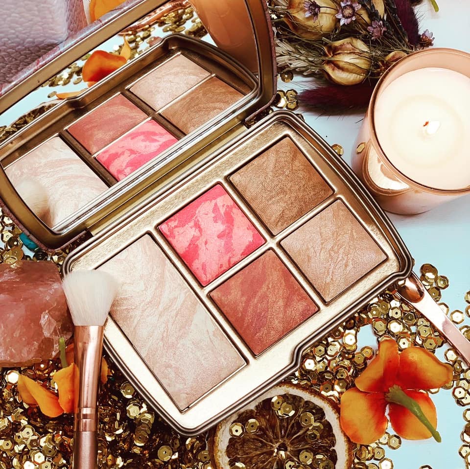 Hourglass Ambient Lighting Edit Palette - Universe