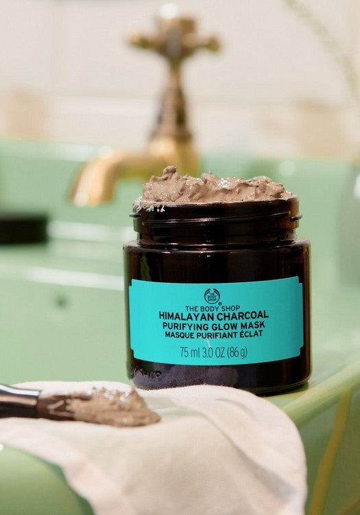 The Body Shop Himalayan Charcoal Purifying Glow Mask