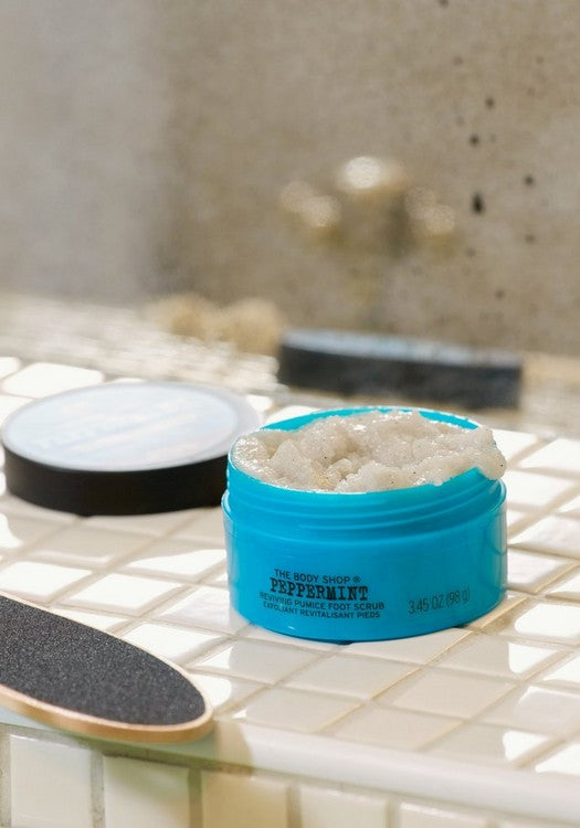 The Body Shop Peppermint Reviving Pumice Foot Scrub