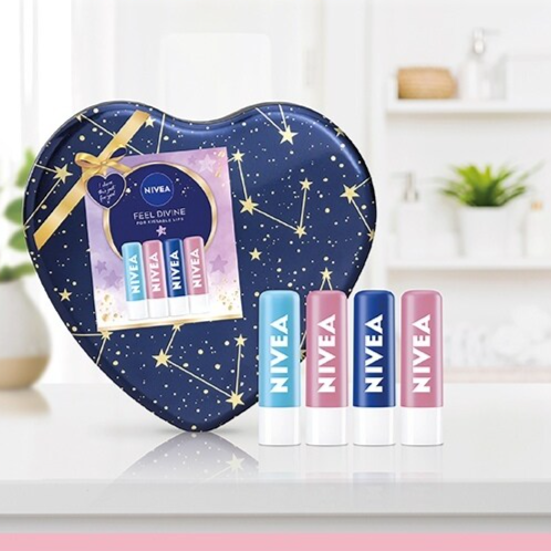 Nivea Feel Luscious Lip Set