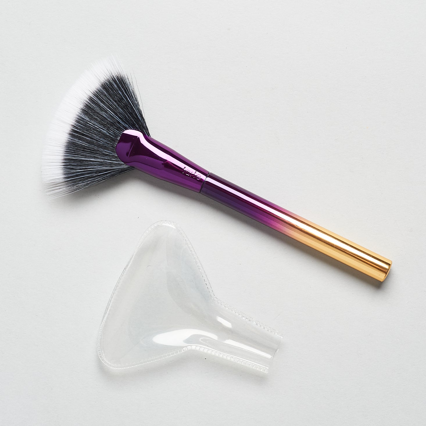 Tarte Rainforest of the Sea Highlighting Fan Brush