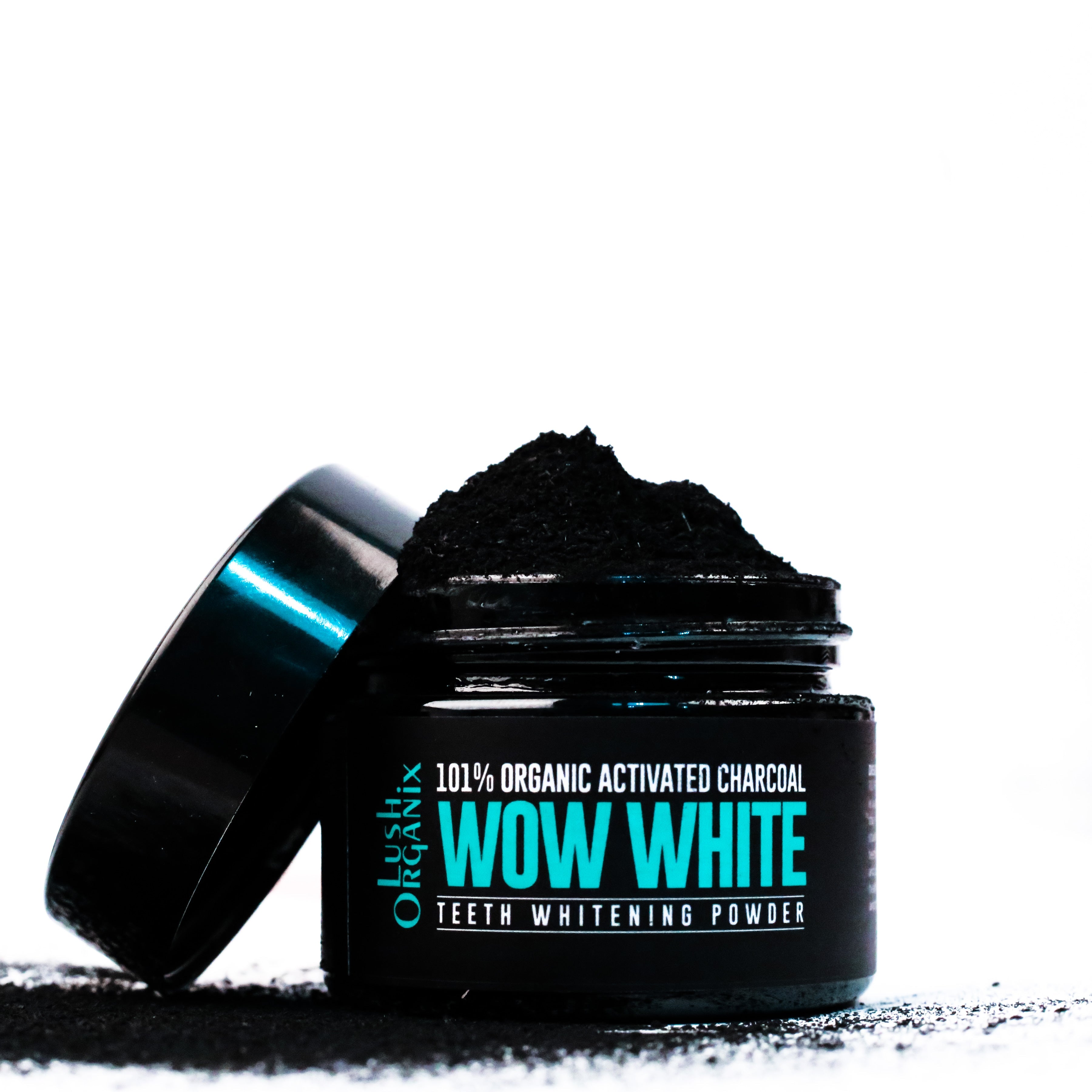 Lush Organix Wow White (Activated Charcoal Teeth Whitening Powder)