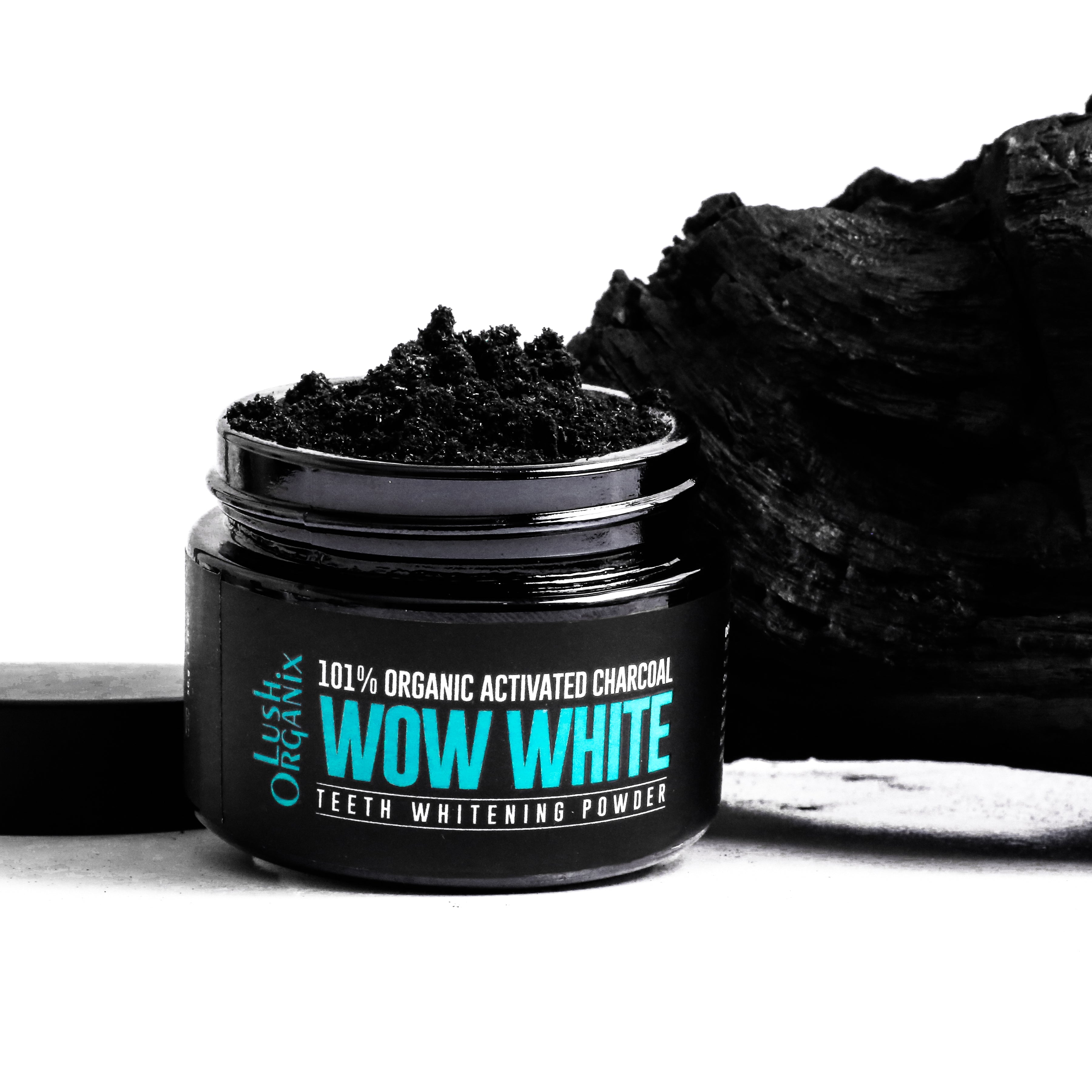 Lush Organix Wow White (Activated Charcoal Teeth Whitening Powder)