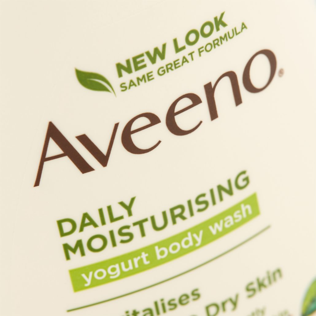 Aveeno Daily Moisturising Yogurt Body Wash – Apricot & Honey Scented